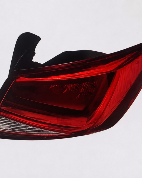 SEAT LEON STOP LAMBA (DIŞ-SAĞ) LEDLİ 